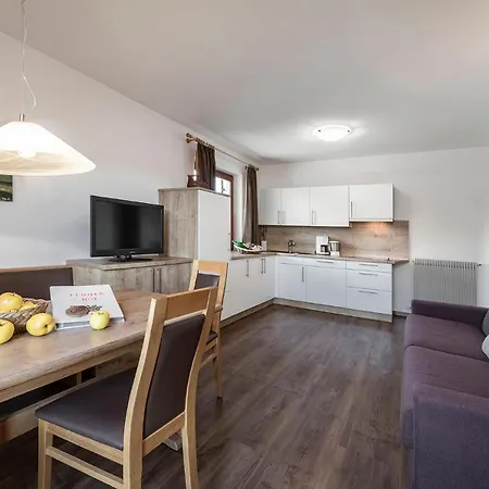 Plunerhof Apartment Schenna